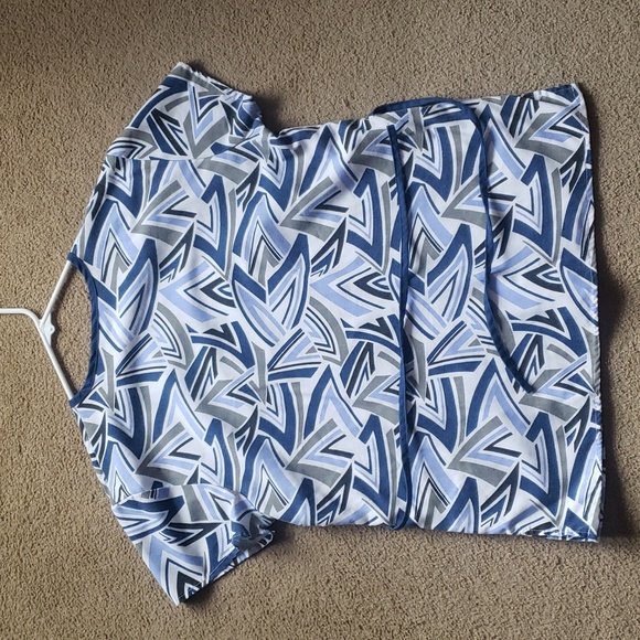 2 Scrub Top Lot, Blue - Picture 6 of 16